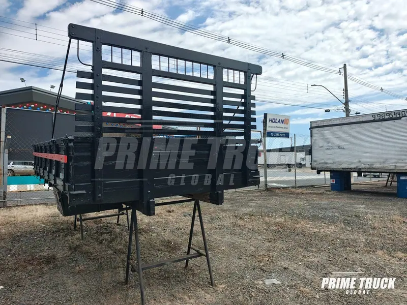 Carroceria aberta 3,90 m 2019 — foto 6 de 9