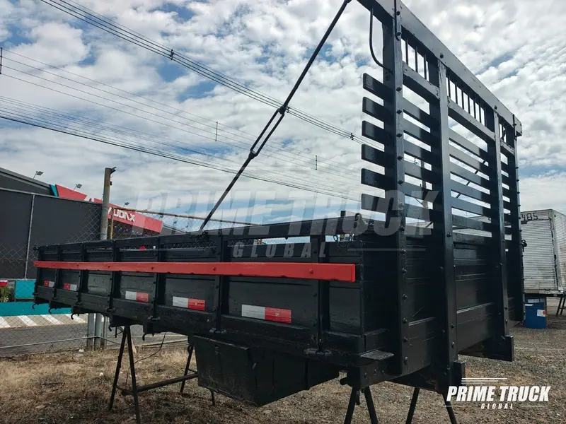 Carroceria aberta 3,90 m 2019 — foto 7 de 9